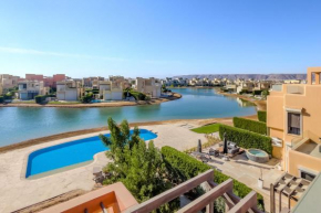 Astounding 3BDR Villa Tawila Pool Front